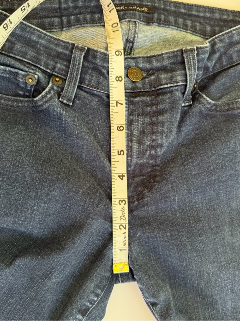 Women’s Lucky Brand 🍀 Denim Jeans
Mid Rise Straight Sweet Size 8/29R​ - Picture 4 of 13